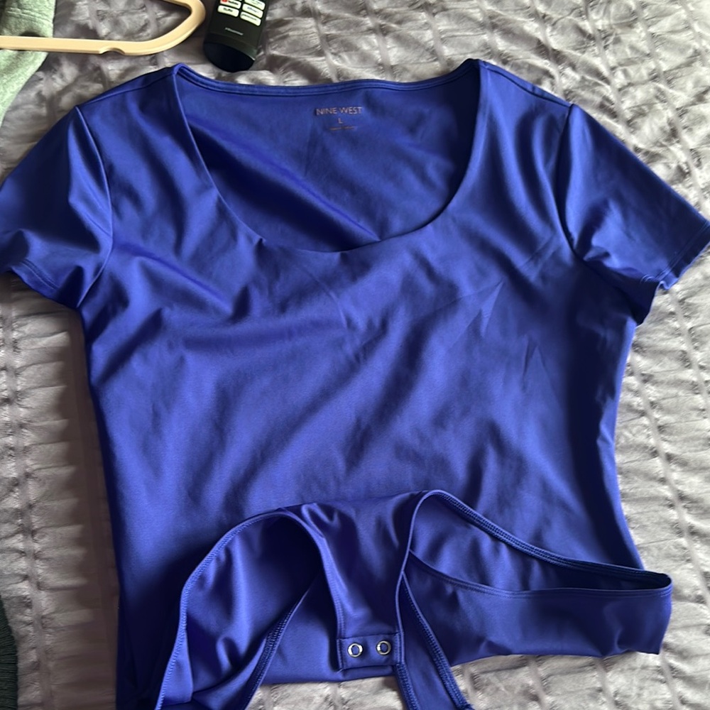 🌸4/$40🌸 Women's Blue Bodysuit